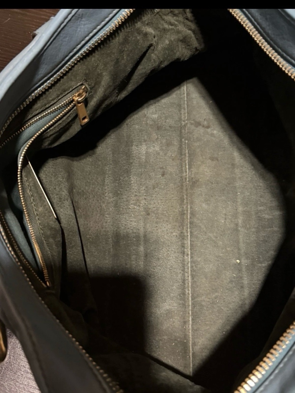 Marc Jacobs Light Blue Leather Shoulder Bag with Front Pockets. - Picture 10 of 10